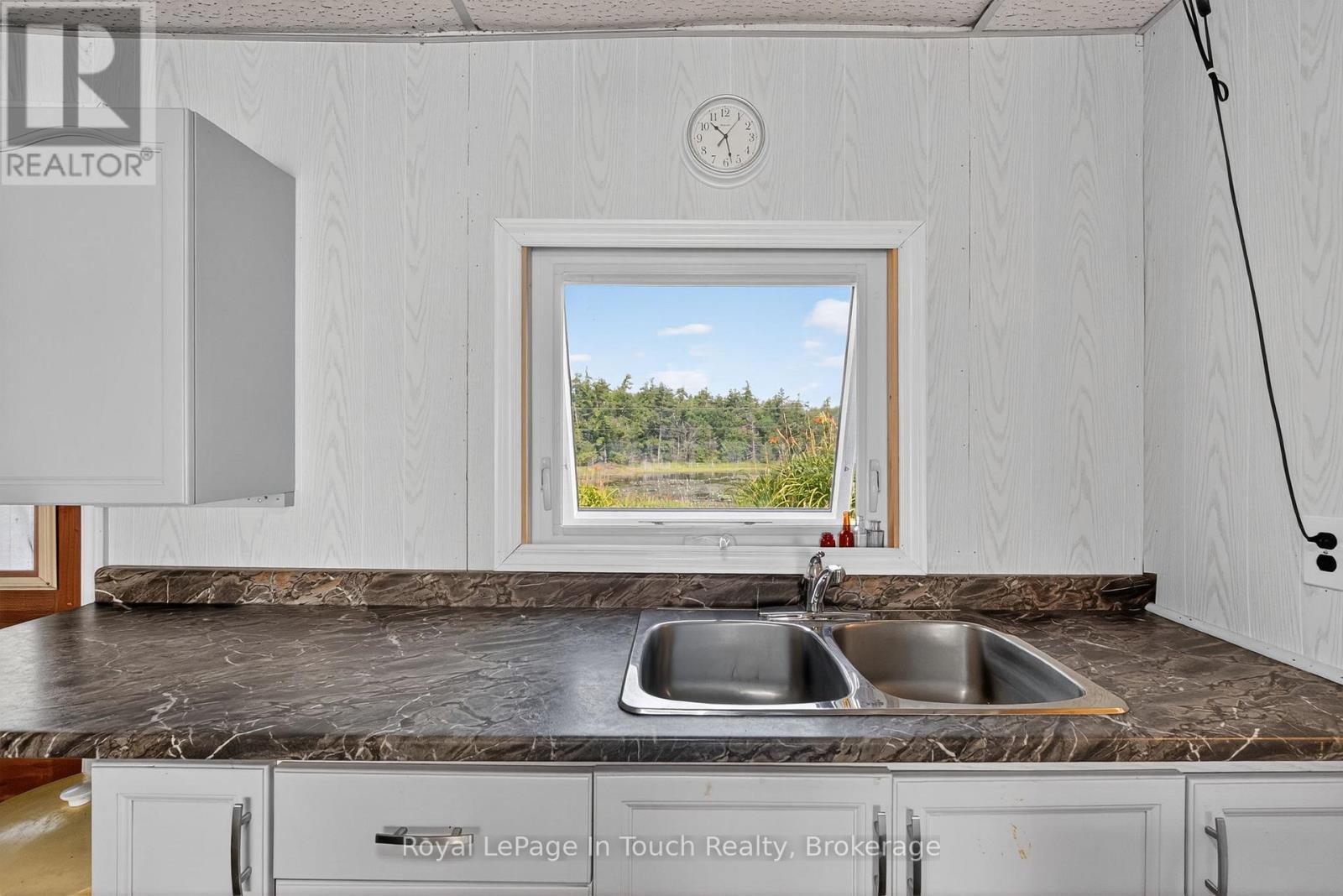 












34 B320 SANS SOUCI ISLAND

,
The Archipelago (Archipelago South),




Ontario
P2A0B7

