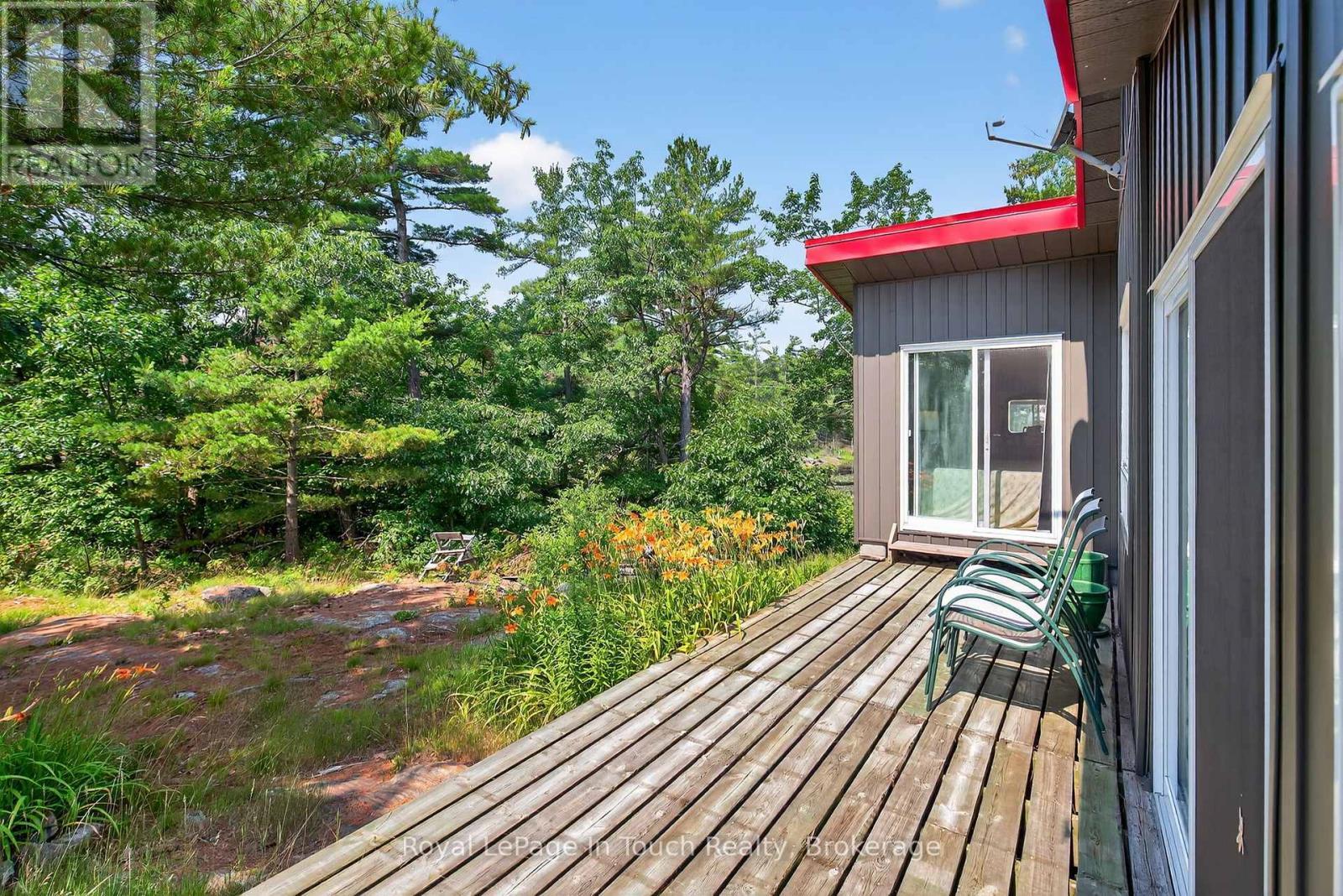 












34 B320 SANS SOUCI ISLAND

,
The Archipelago (Archipelago South),




Ontario
P2A0B7

