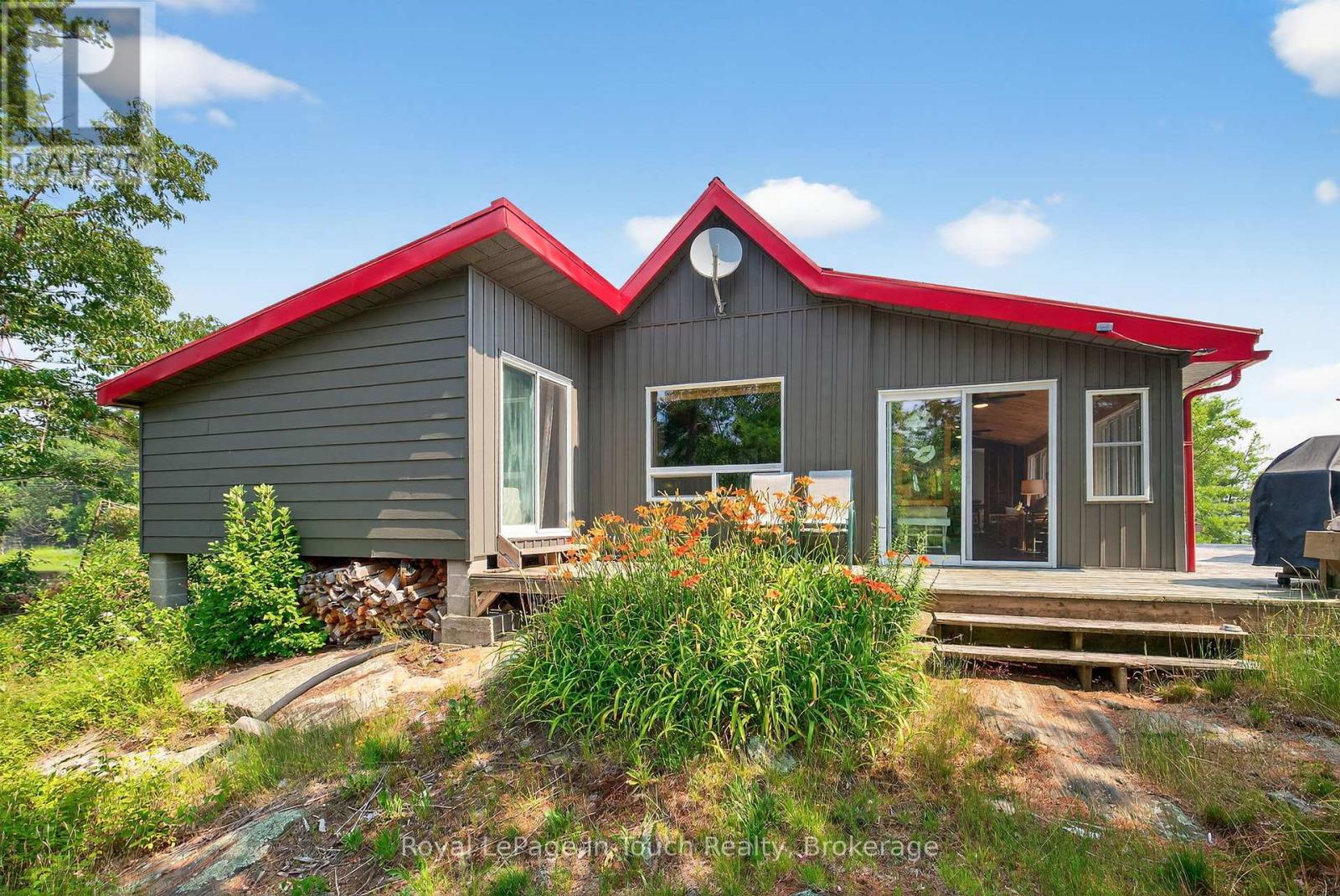 












34 B320 SANS SOUCI ISLAND

,
The Archipelago (Archipelago South),




Ontario
P2A0B7


