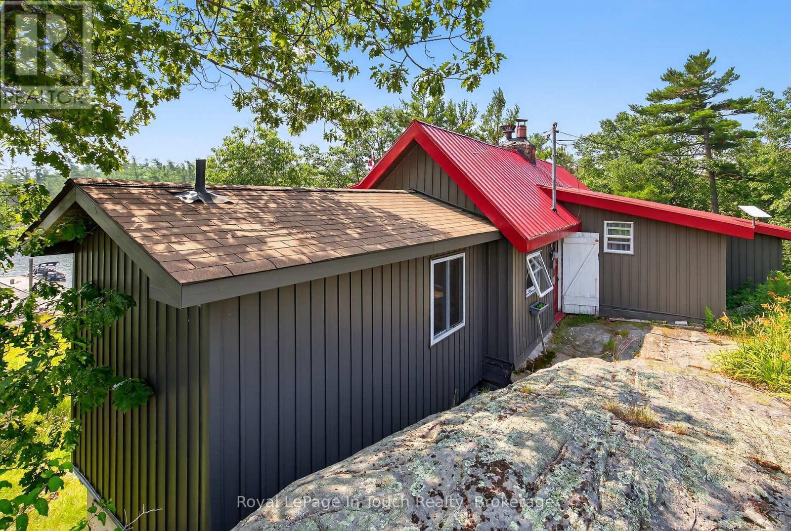 












34 B320 SANS SOUCI ISLAND

,
The Archipelago (Archipelago South),




Ontario
P2A0B7

