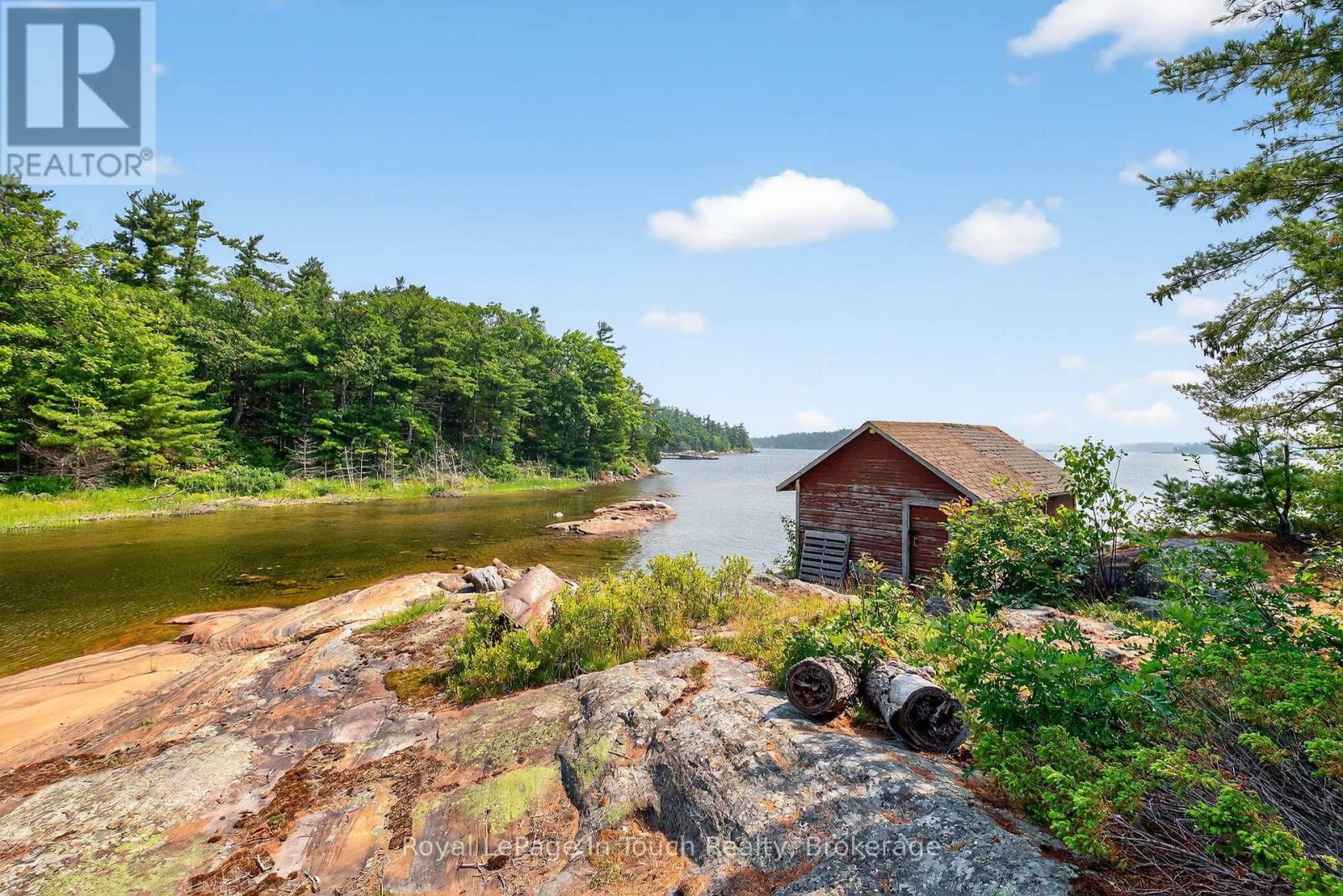 












34 B320 SANS SOUCI ISLAND

,
The Archipelago (Archipelago South),




Ontario
P2A0B7

