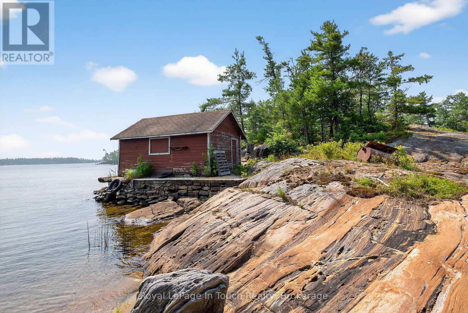 












34 B320 SANS SOUCI ISLAND

,
The Archipelago (Archipelago South),




Ontario
P2A0B7

