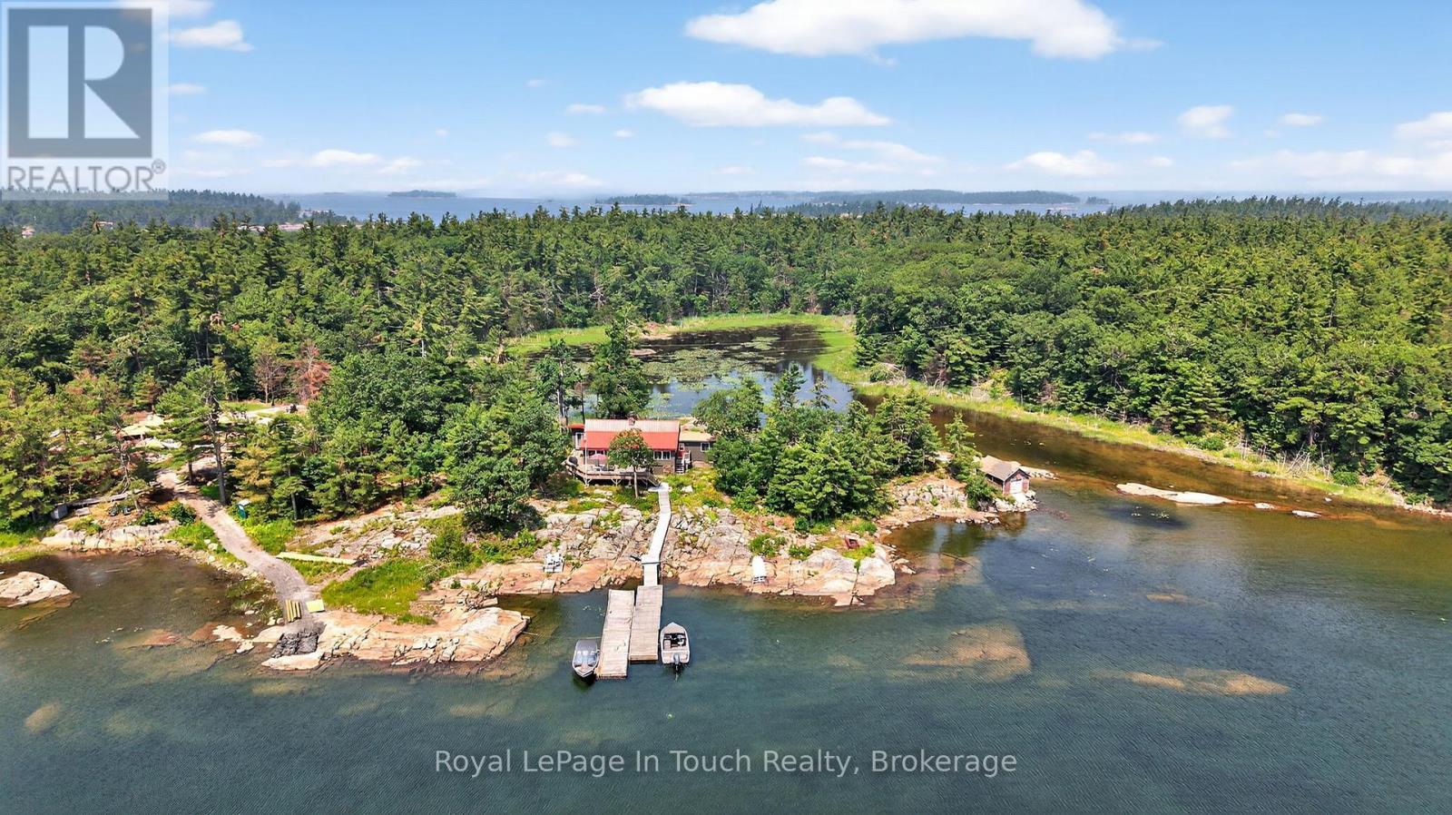 












34 B320 SANS SOUCI ISLAND

,
The Archipelago (Archipelago South),




Ontario
P2A0B7

