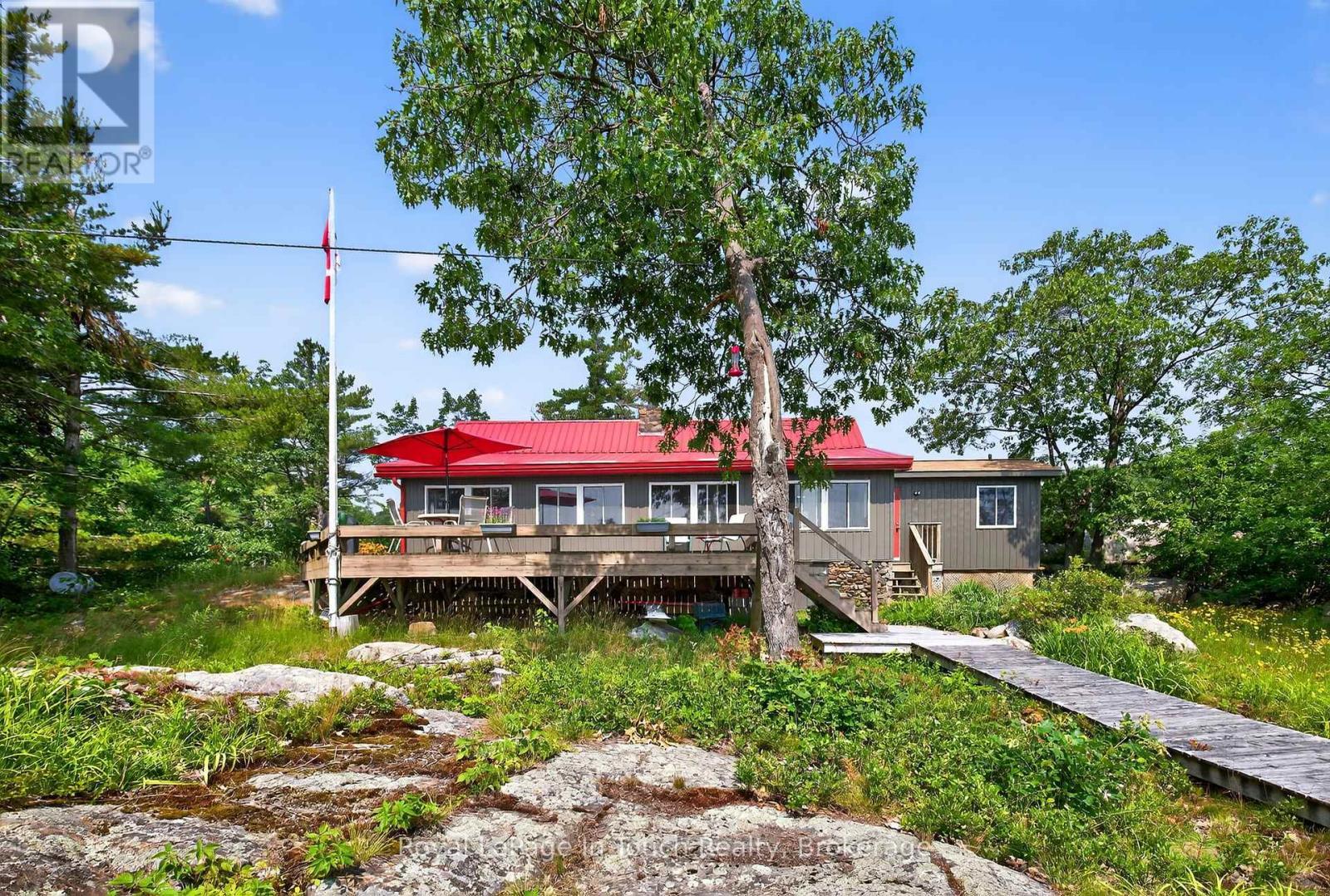 












34 B320 SANS SOUCI ISLAND

,
The Archipelago (Archipelago South),




Ontario
P2A0B7

