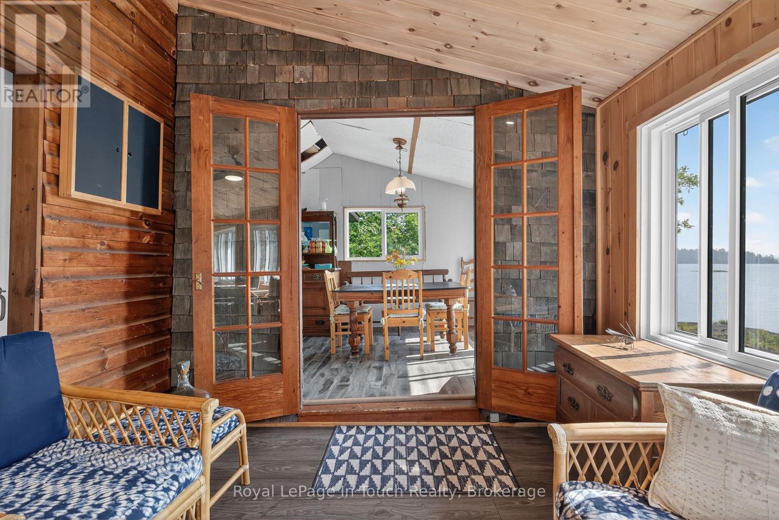 












34 B320 SANS SOUCI ISLAND

,
The Archipelago (Archipelago South),




Ontario
P2A0B7

