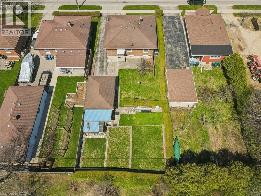 












133 EMMA Street

,
Guelph,




Ontario
N1E1V2

