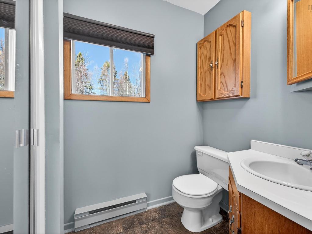 












309 Sand Point Rd (plus two vacant lots)

,
Barrachois,




NS
B0K 1V0

