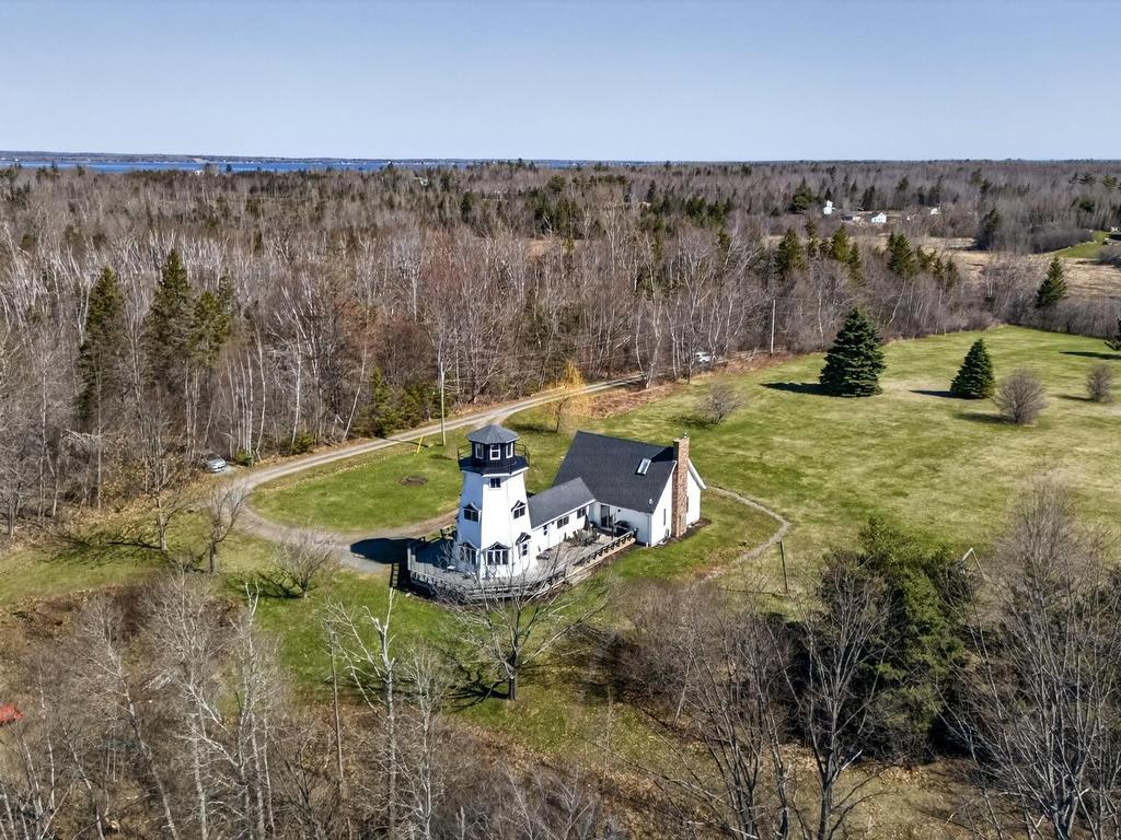 












309 Sand Point Rd (plus two vacant lots)

,
Barrachois,




NS
B0K 1V0

