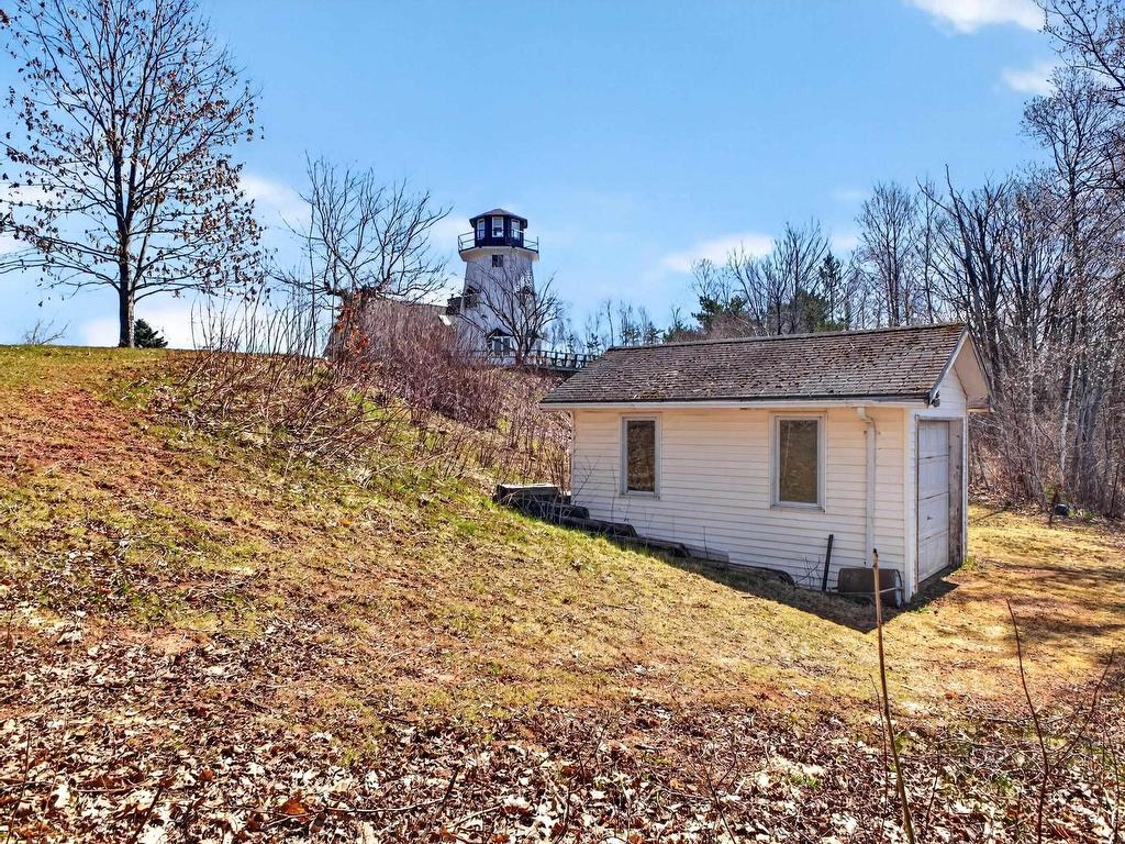 












309 Sand Point Rd (plus two vacant lots)

,
Barrachois,




NS
B0K 1V0

