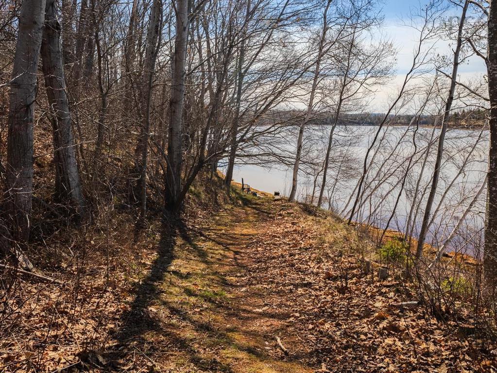 












309 Sand Point Rd (plus two vacant lots)

,
Barrachois,




NS
B0K 1V0

