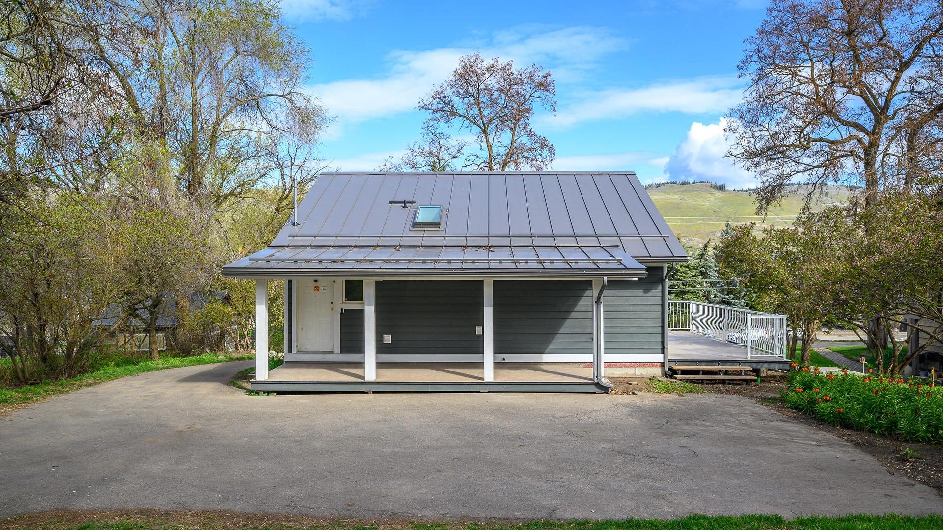 









7778


Okanagan Landing

Road,
Vernon,




BC
V1H 1H2

