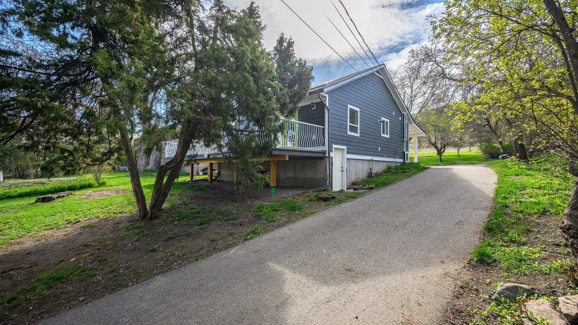 









7778


Okanagan Landing

Road,
Vernon,




BC
V1H 1H2

