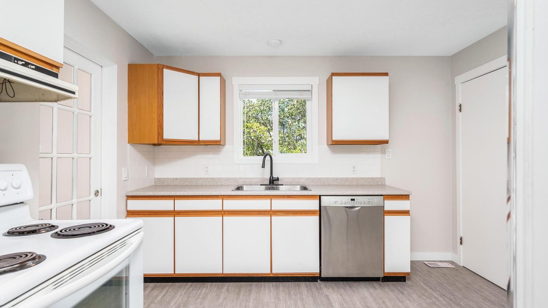 









7778


Okanagan Landing

Road,
Vernon,




BC
V1H 1H2

