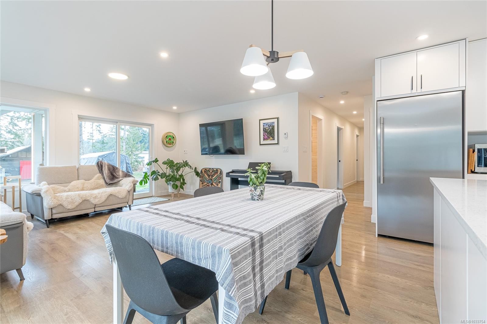 









1119


Bellevue

Rd,
Parksville,




BC
V9P 2C1

