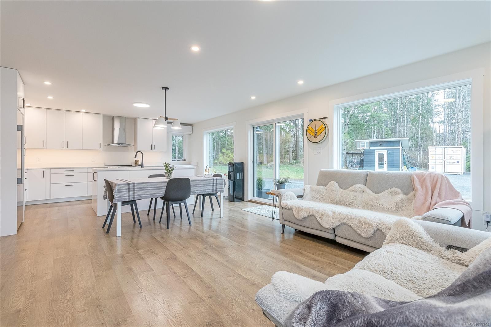 









1119


Bellevue

Rd,
Parksville,




BC
V9P 2C1

