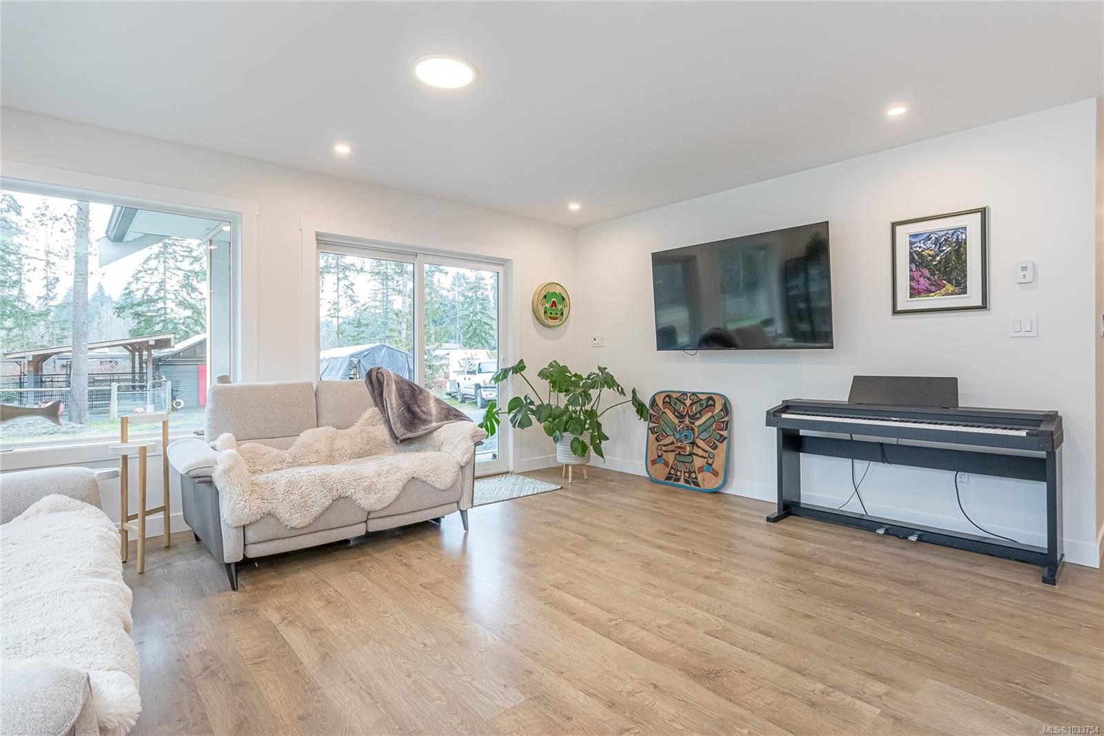 









1119


Bellevue

Rd,
Parksville,




BC
V9P 2C1

