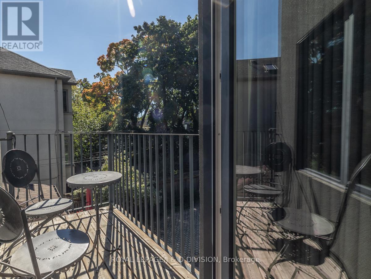 












44 STANDISH AVENUE

,
Toronto,




Ontario
M4W3B1

