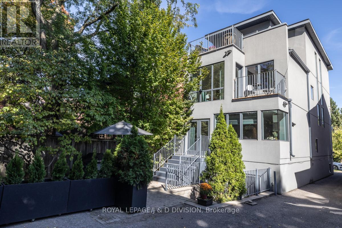 












44 STANDISH AVENUE

,
Toronto,




Ontario
M4W3B1


