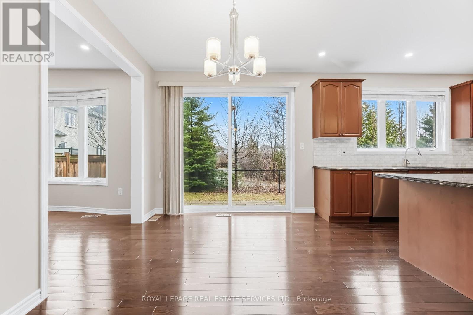 












2383 CALLOWAY DRIVE

,
Oakville,




Ontario
L6M0C1

