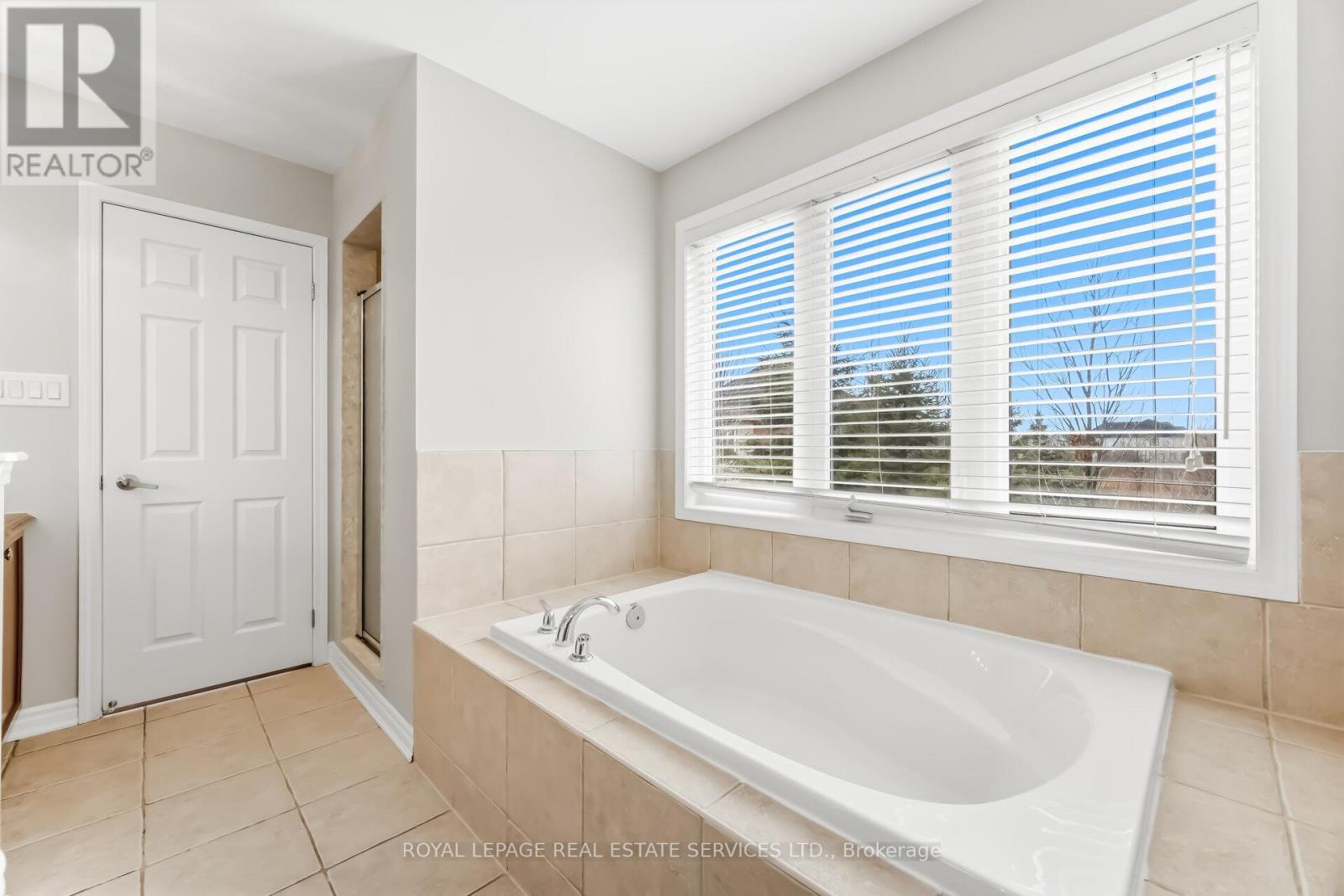 












2383 CALLOWAY DRIVE

,
Oakville,




Ontario
L6M0C1

