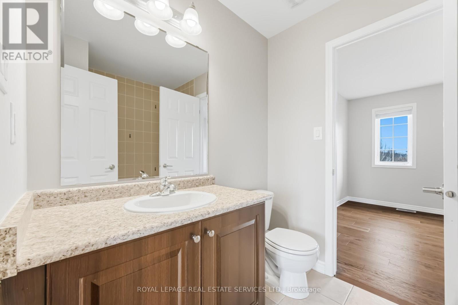 












2383 CALLOWAY DRIVE

,
Oakville,




Ontario
L6M0C1

