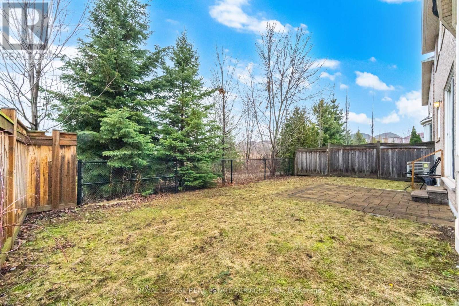 












2383 CALLOWAY DRIVE

,
Oakville,




Ontario
L6M0C1

