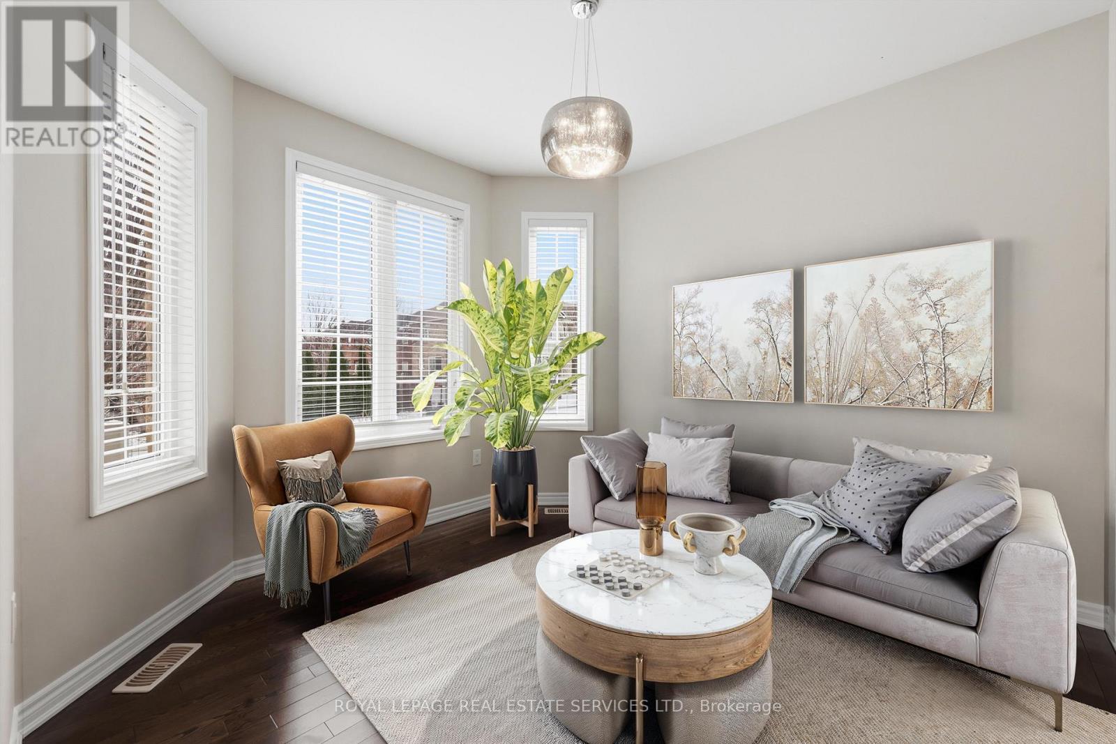 












2383 CALLOWAY DRIVE

,
Oakville,




Ontario
L6M0C1

