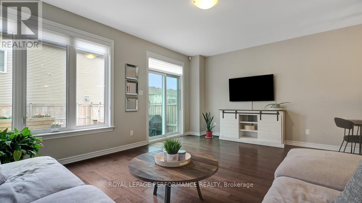 












338 ALASKEN DRIVE

,
Ottawa,




Ontario
K1T0M4

