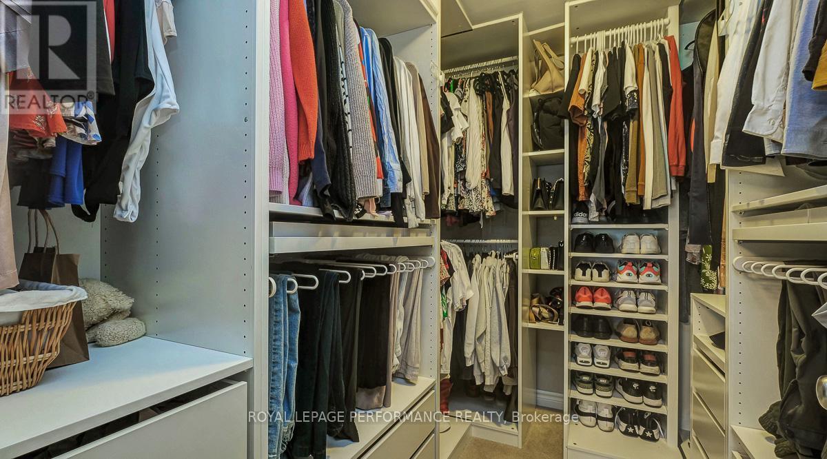 












338 ALASKEN DRIVE

,
Ottawa,




Ontario
K1T0M4

