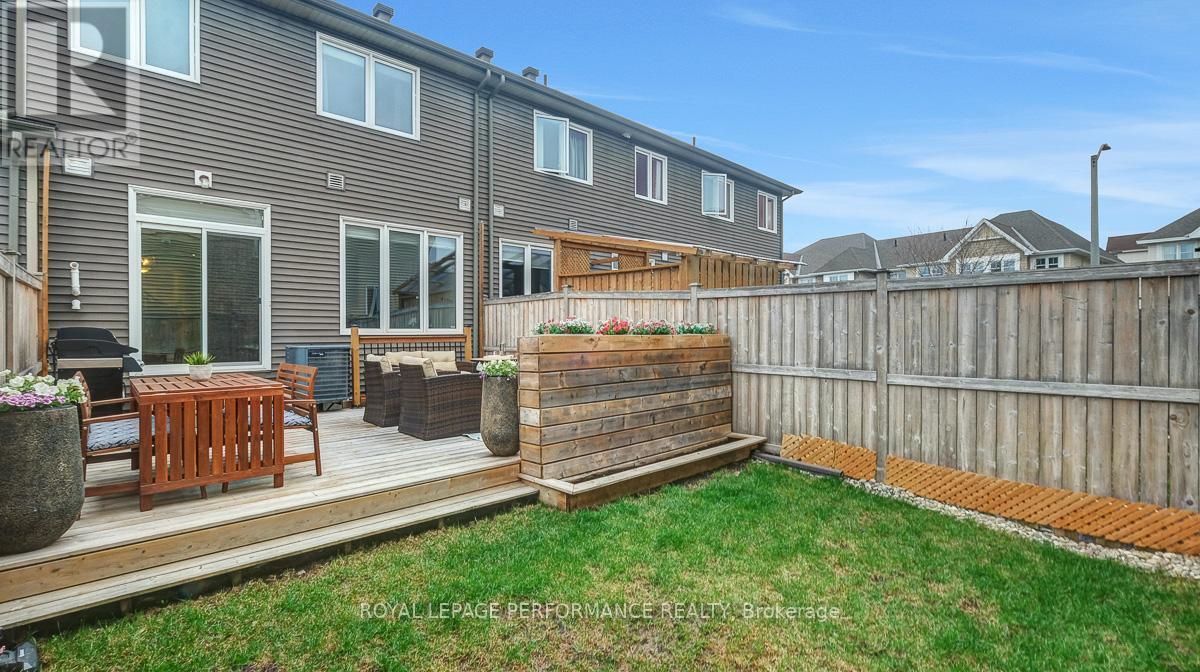 












338 ALASKEN DRIVE

,
Ottawa,




Ontario
K1T0M4


