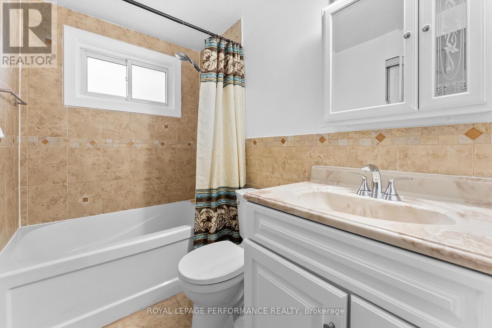 












420 HATFIELD CRESCENT

,
Ottawa,




Ontario
K1E1M8

