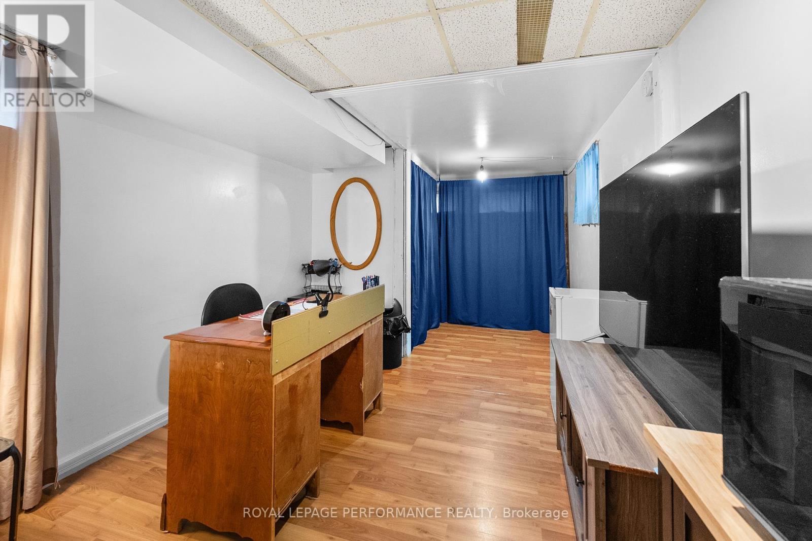 












420 HATFIELD CRESCENT

,
Ottawa,




Ontario
K1E1M8

