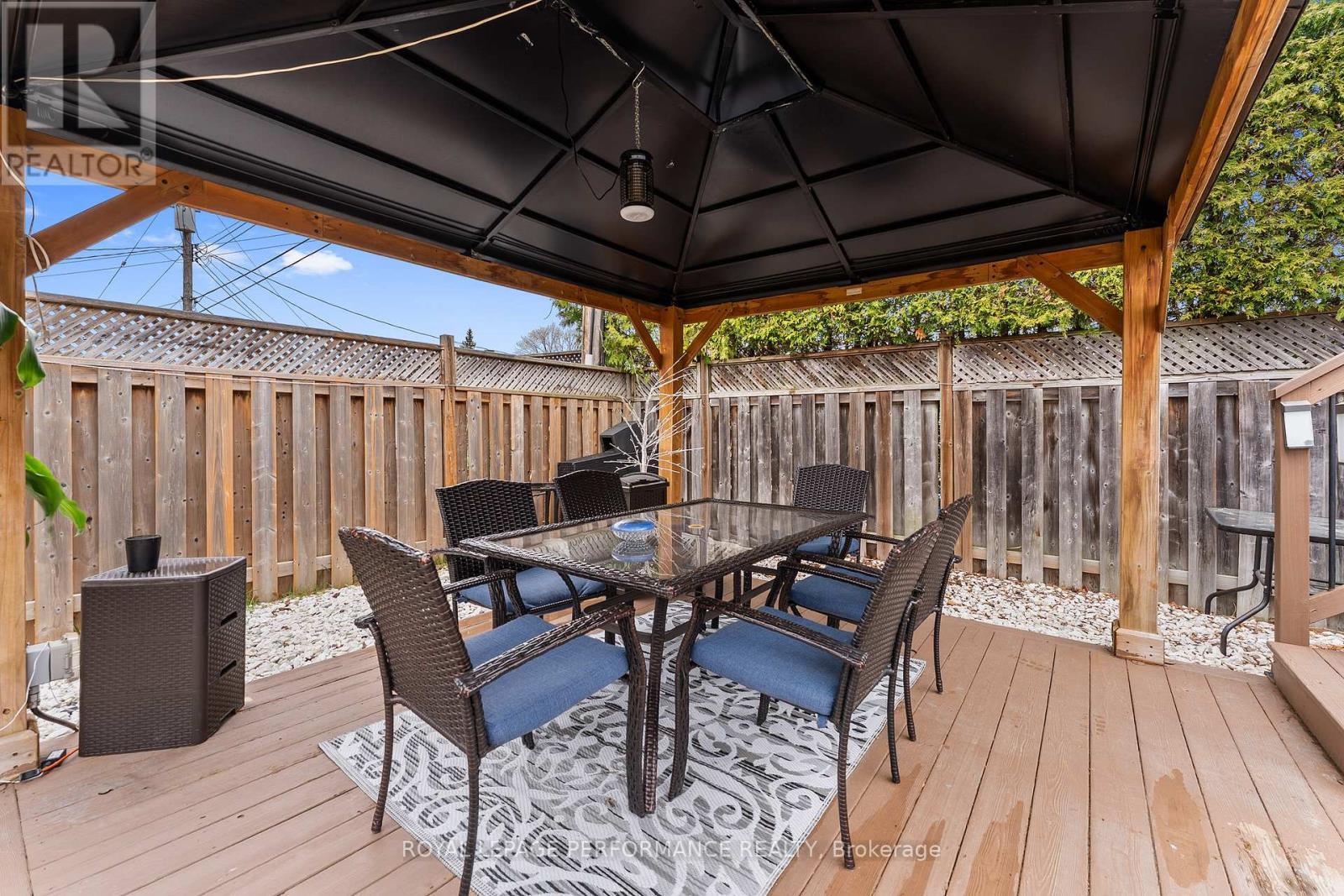 












420 HATFIELD CRESCENT

,
Ottawa,




Ontario
K1E1M8

