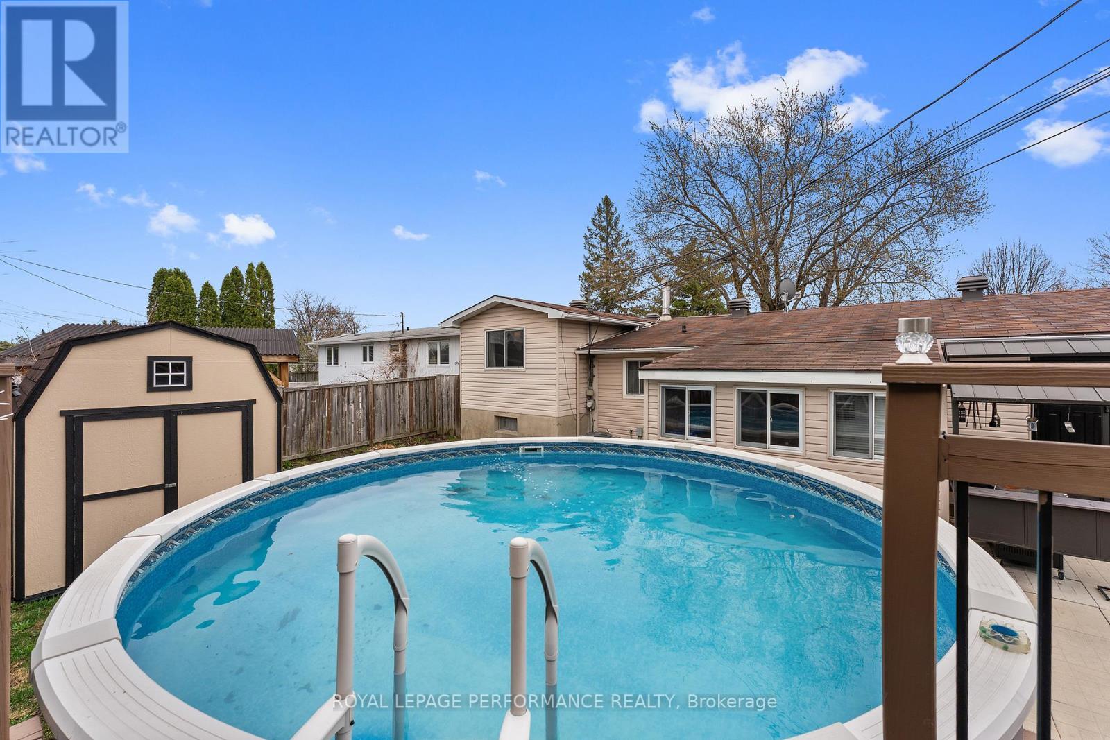 












420 HATFIELD CRESCENT

,
Ottawa,




Ontario
K1E1M8

