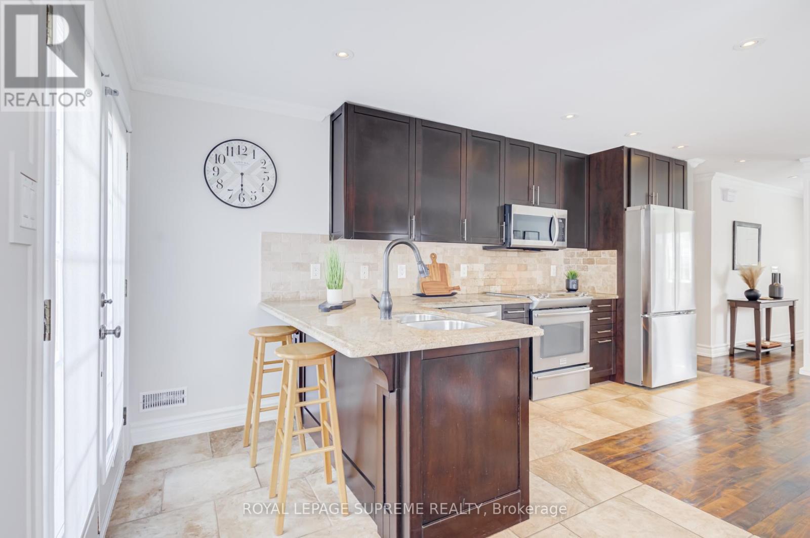 












18 FAIRWEATHER ROAD

,
Toronto,




Ontario
M6M4C7

