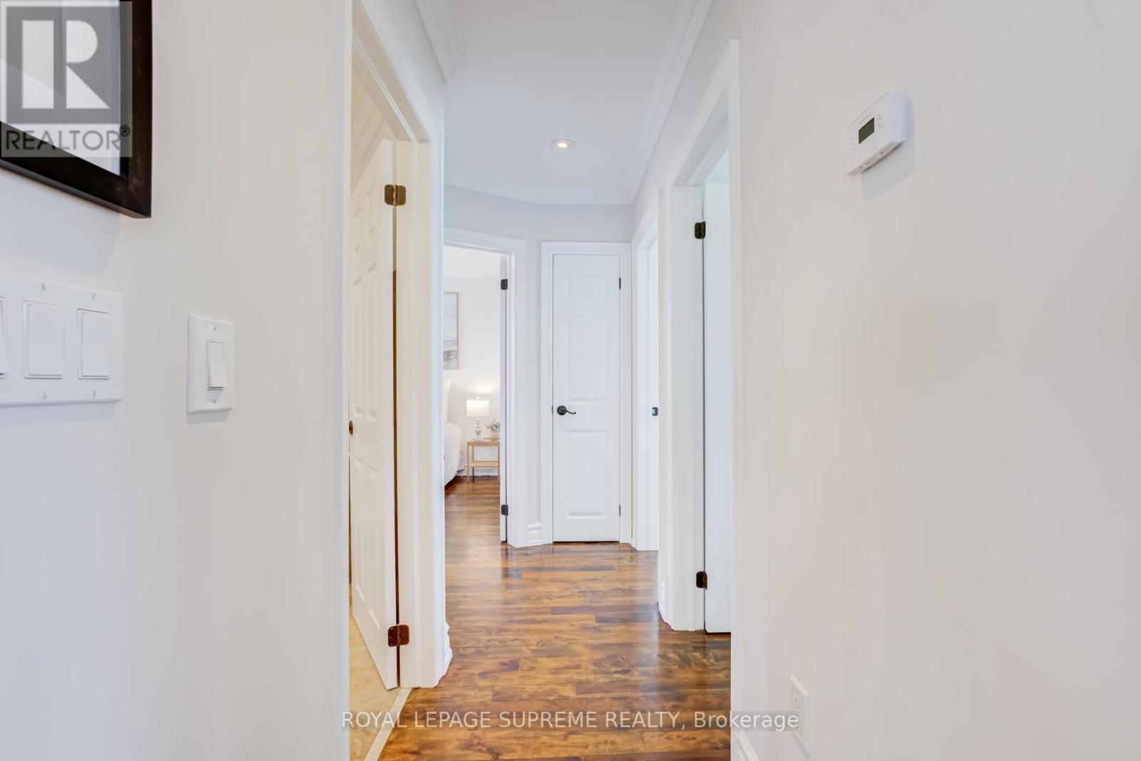 












18 FAIRWEATHER ROAD

,
Toronto,




Ontario
M6M4C7

