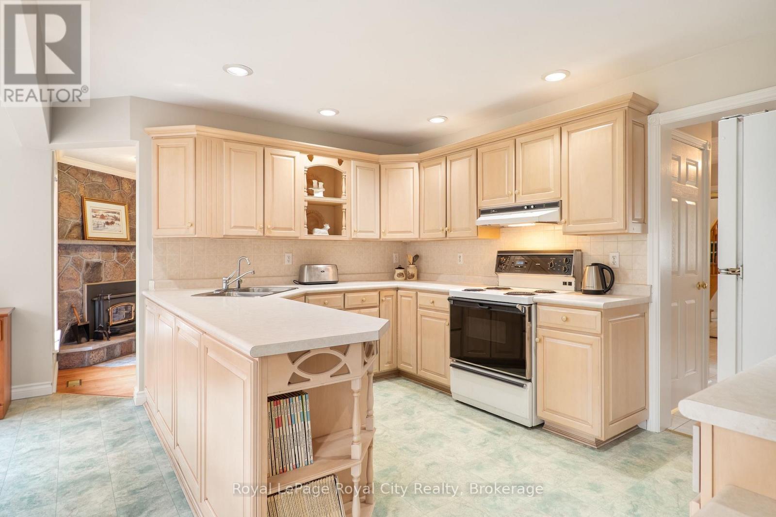 












5445 5TH LINE

,
Guelph/Eramosa,




Ontario
N0B2K0

