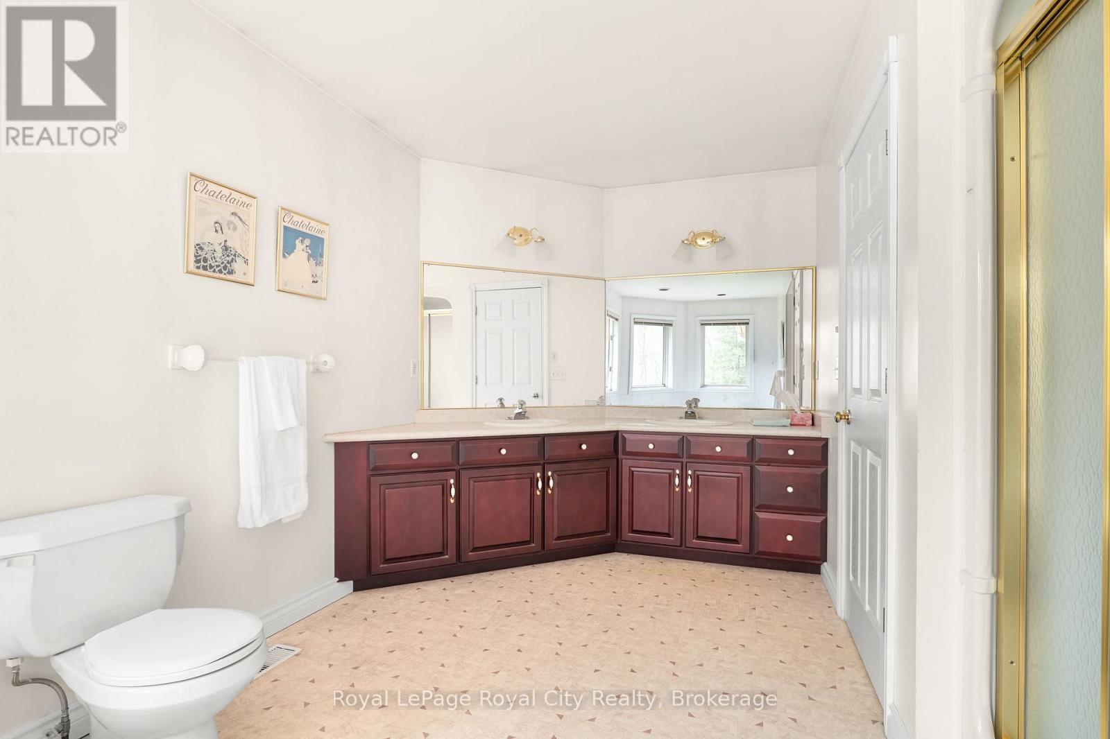 












5445 5TH LINE

,
Guelph/Eramosa,




Ontario
N0B2K0

