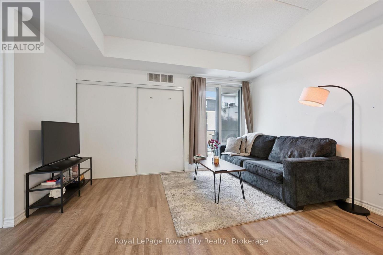 












229 - 1284 GORDON STREET

,
Guelph (Kortright East),




Ontario
N1L0M8

