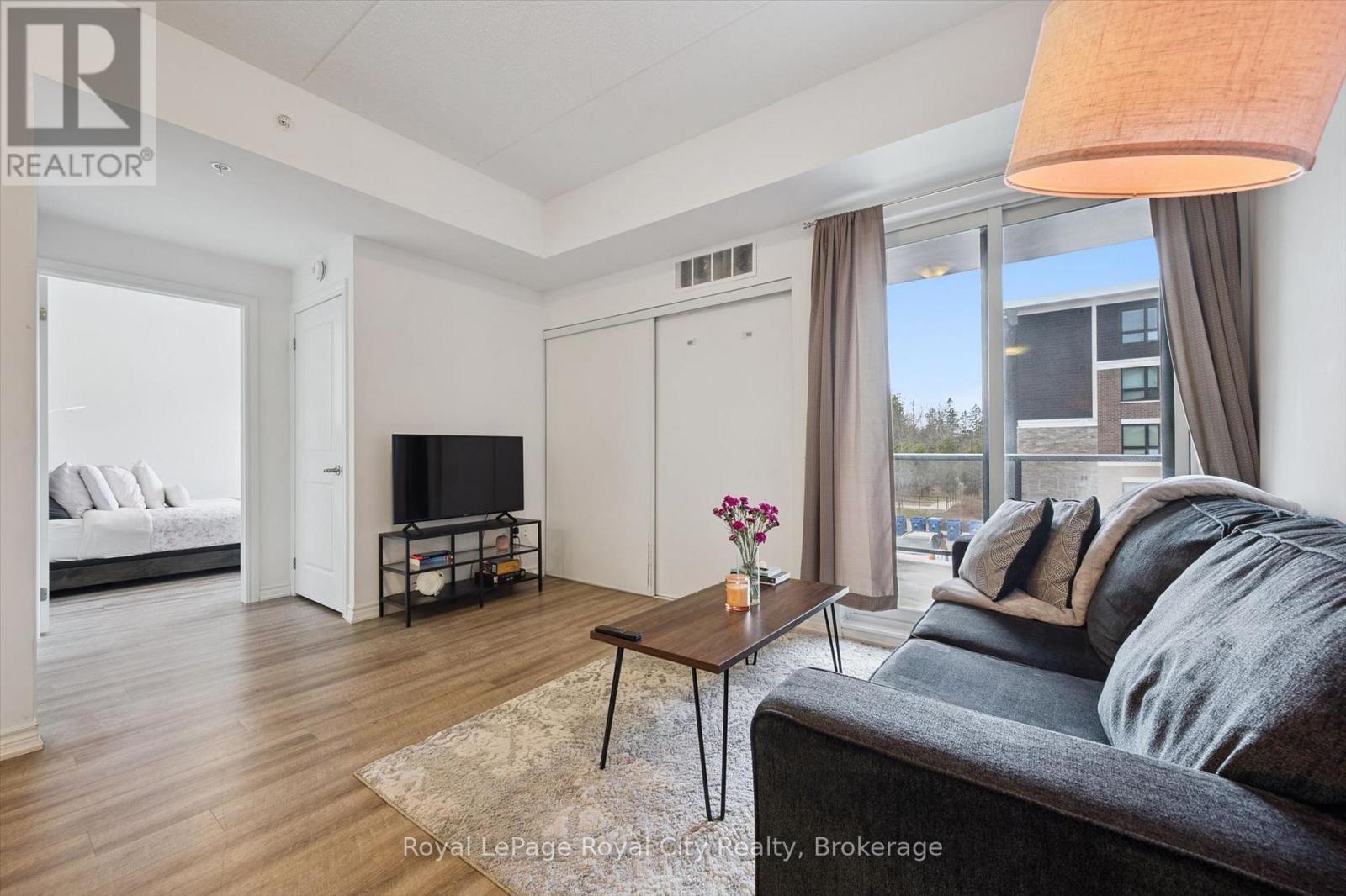 












229 - 1284 GORDON STREET

,
Guelph (Kortright East),




Ontario
N1L0M8

