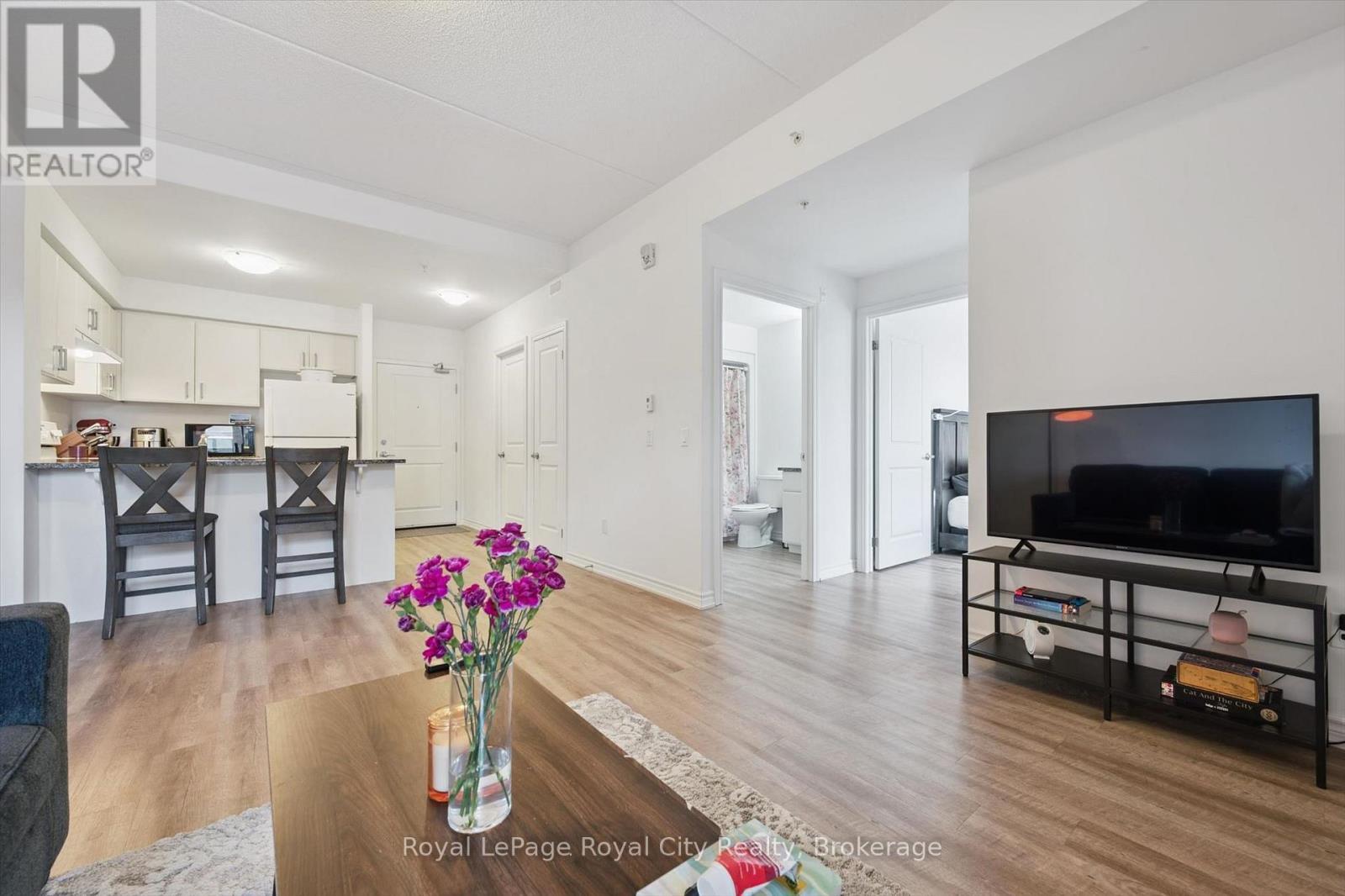 












229 - 1284 GORDON STREET

,
Guelph (Kortright East),




Ontario
N1L0M8


