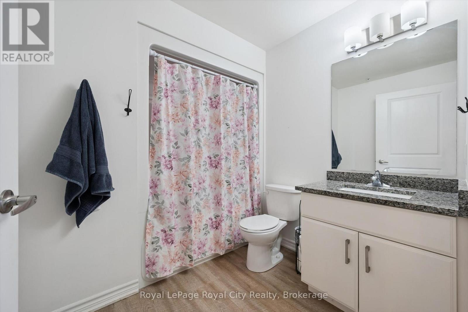 












229 - 1284 GORDON STREET

,
Guelph (Kortright East),




Ontario
N1L0M8

