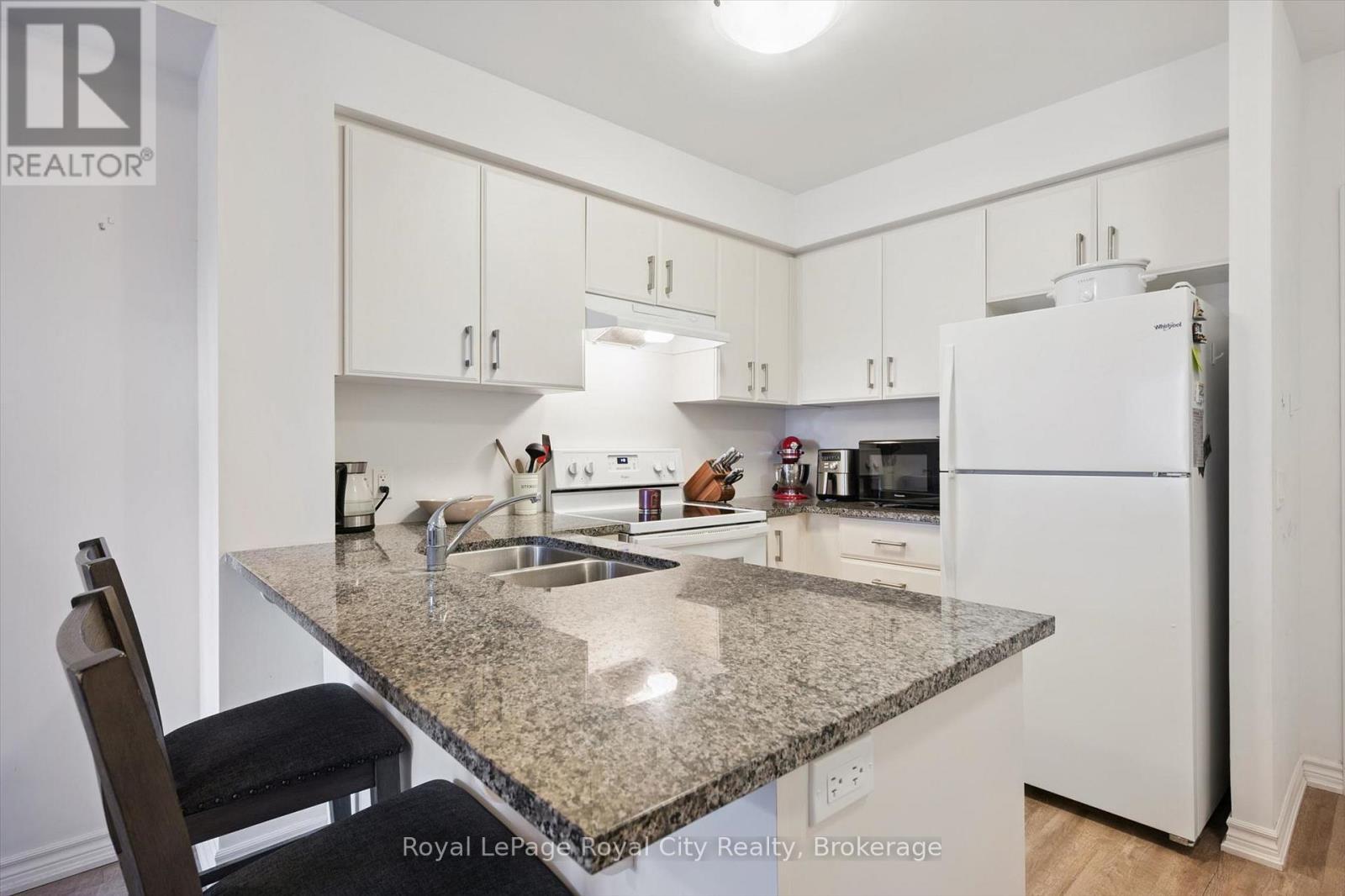 












229 - 1284 GORDON STREET

,
Guelph (Kortright East),




Ontario
N1L0M8

