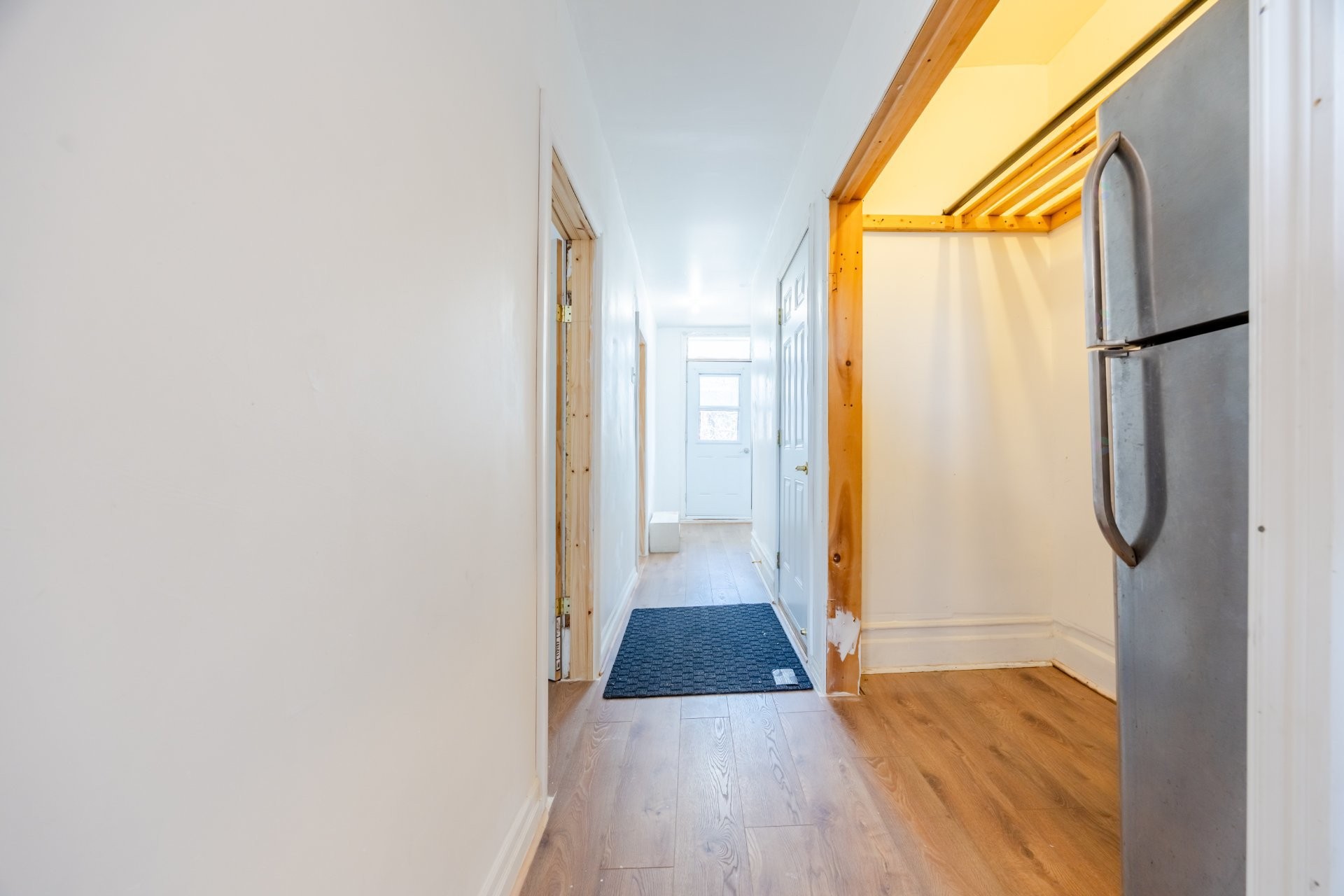 









2359

 - 2363


Rue Logan

,
Montréal (Ville-Marie),




QC
H2K2B4

