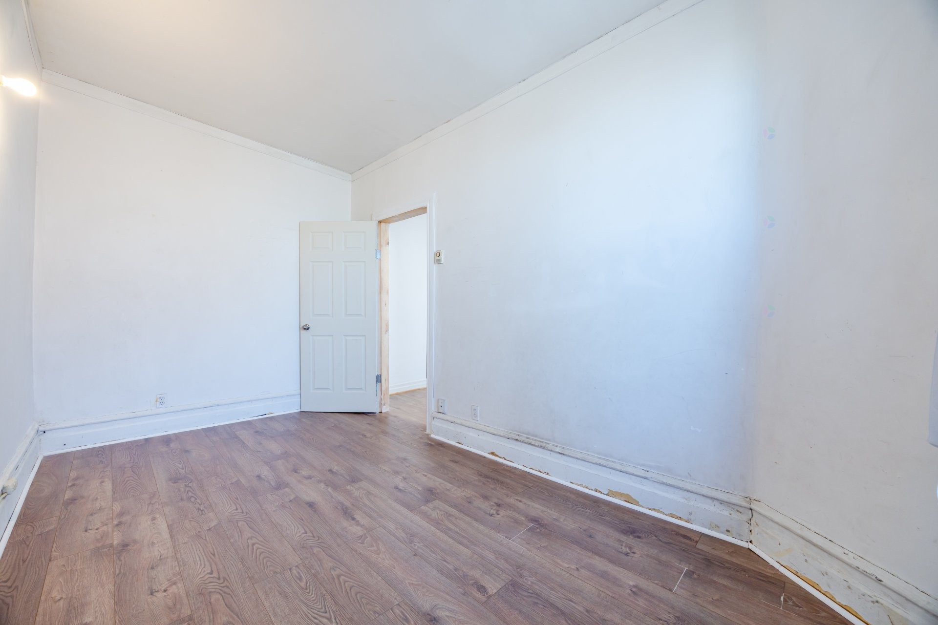 









2359

 - 2363


Rue Logan

,
Montréal (Ville-Marie),




QC
H2K2B4

