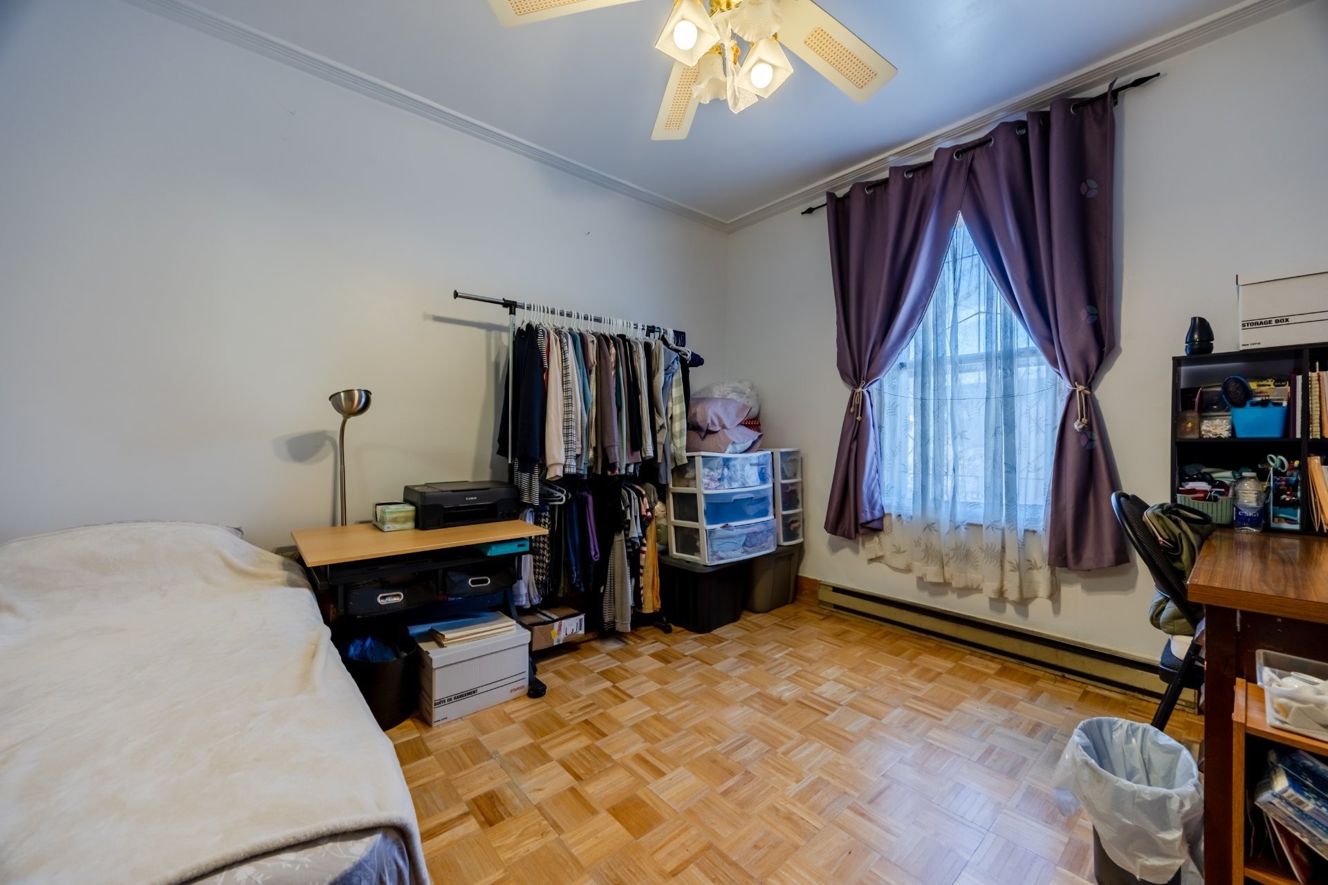 









2359

 - 2363


Rue Logan

,
Montréal (Ville-Marie),




QC
H2K2B4

