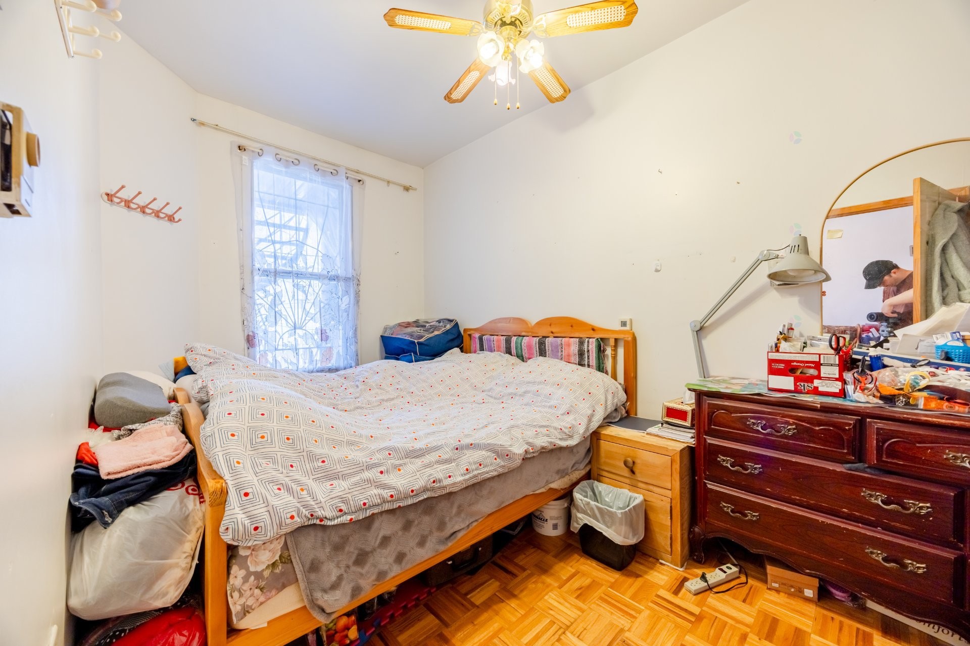 









2359

 - 2363


Rue Logan

,
Montréal (Ville-Marie),




QC
H2K2B4

