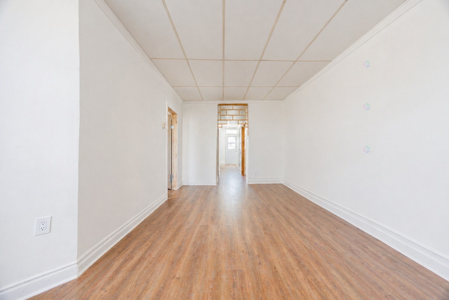 









2359

 - 2363


Rue Logan

,
Montréal (Ville-Marie),




QC
H2K2B4

