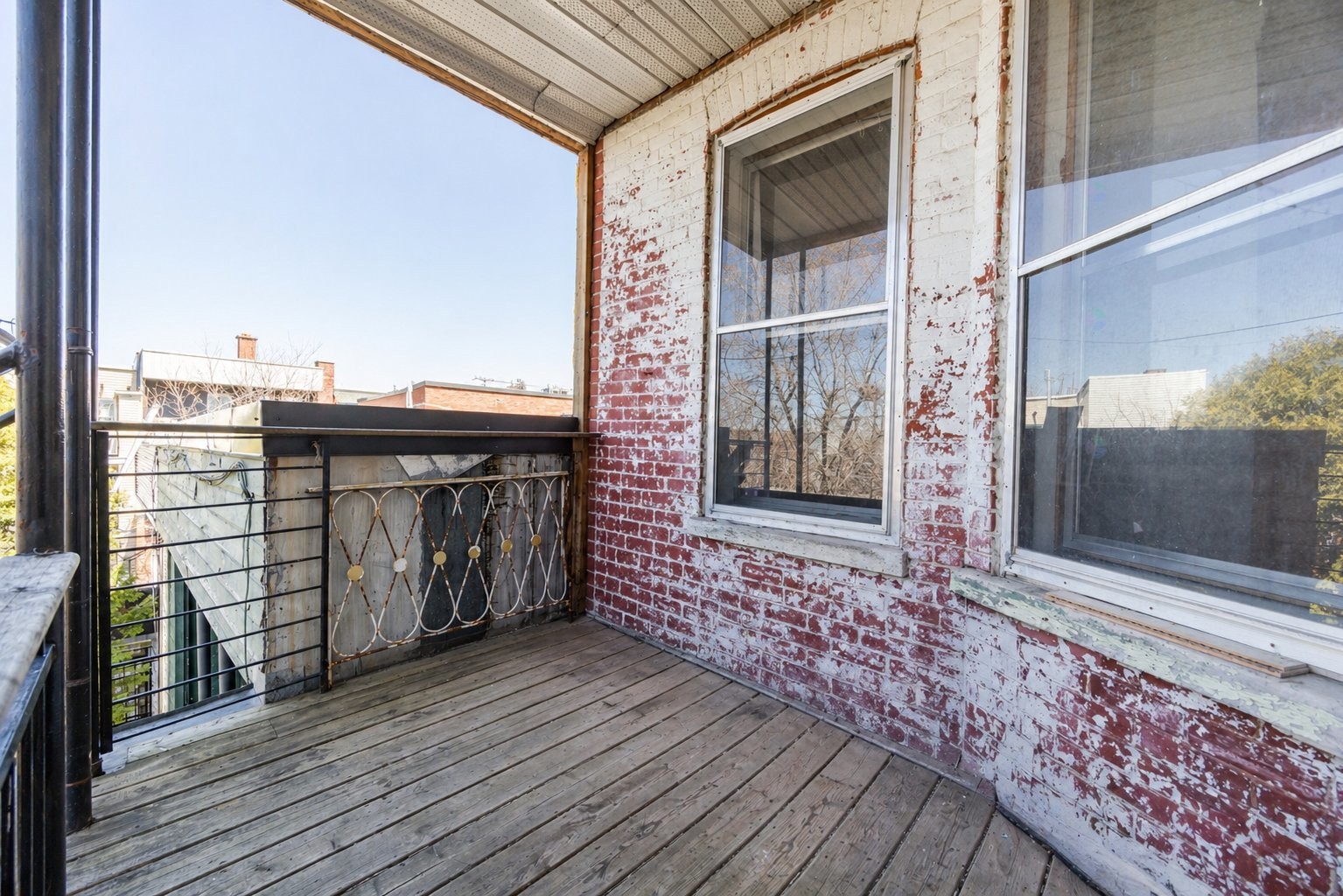 









2359

 - 2363


Rue Logan

,
Montréal (Ville-Marie),




QC
H2K2B4

