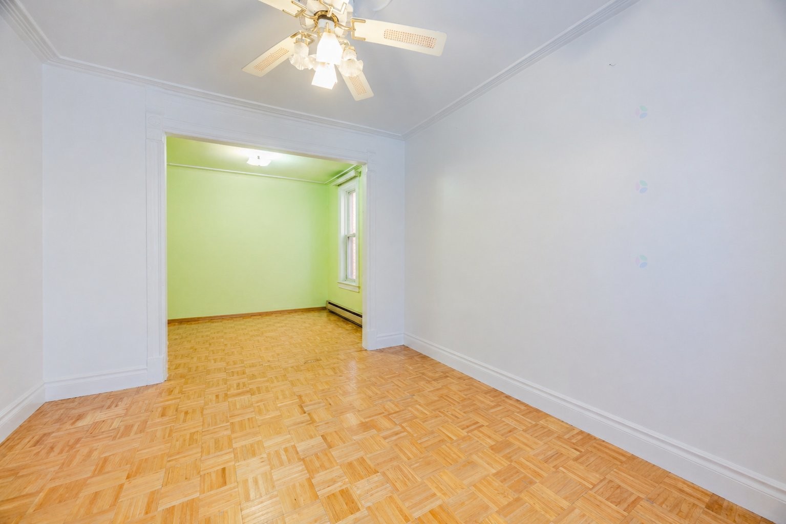 









2359

 - 2363


Rue Logan

,
Montréal (Ville-Marie),




QC
H2K2B4

